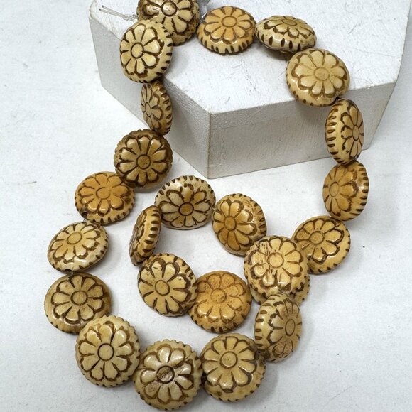 Genuine Bone Beads Flower Design Carved Loose Beads 17mm 24 Beads - Picture 4 of 6